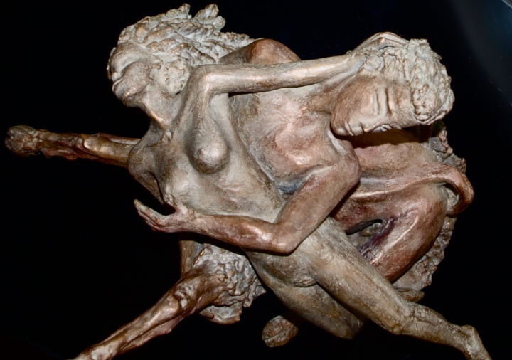Sculpture titled "enlevement" by Marc De Lassus Saint-Geniès, Original Artwork