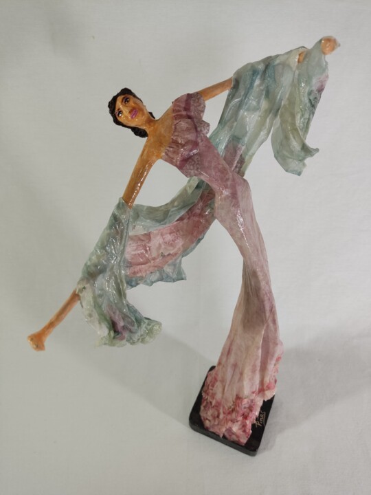 Escultura titulada "Bailando un vals" por Marìa Josè Piñas (Piñas), Obra de arte original, Papel
