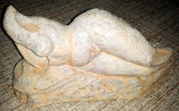 Sculpture intitulée "Femme coquillage" par Marian Cobos, Œuvre d'art originale, Céramique