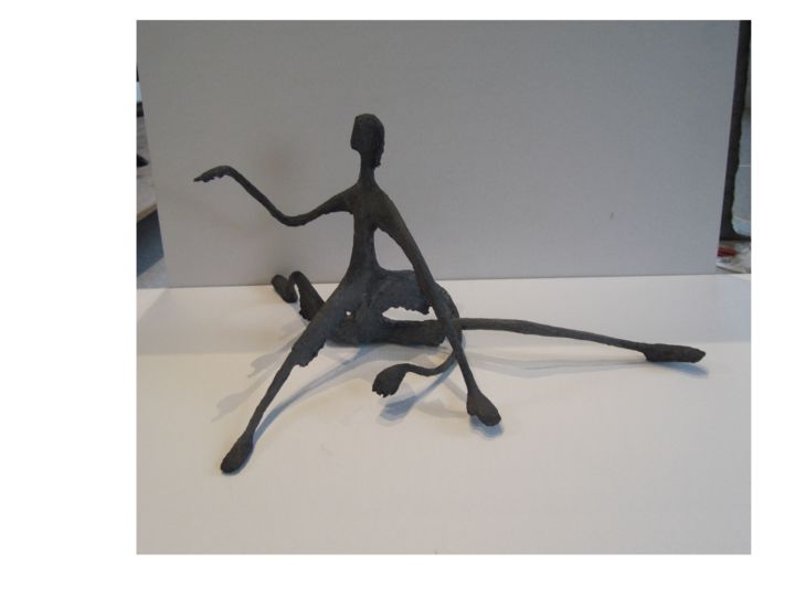 Скульптура под названием "cimg0357-zirkusarti…" - Marianne Roetzel, Подлинное произведение искусства, Бумага