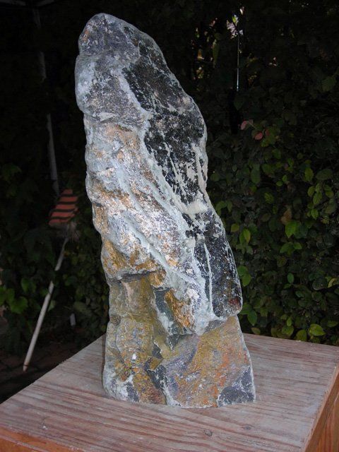 Sculpture titled "dans les jupes-brut" by Marianne Monnoye-Termeer, Original Artwork, Stone