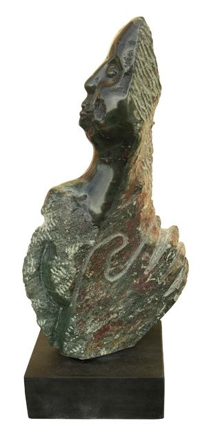 Sculpture intitulée "" La Main sur le Co…" par Marianne Monnoye-Termeer, Œuvre d'art originale, Pierre