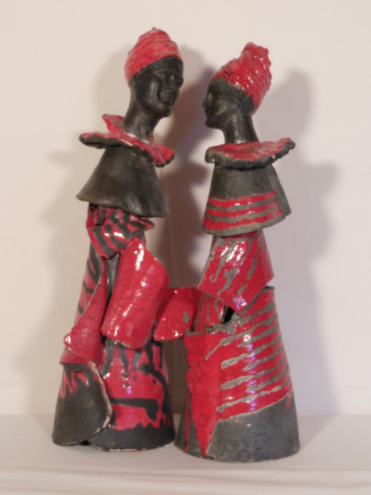 Скульптура под названием "Couple en raku noir…" - Marie-Françoise Coulonval, Подлинное произведение искусства