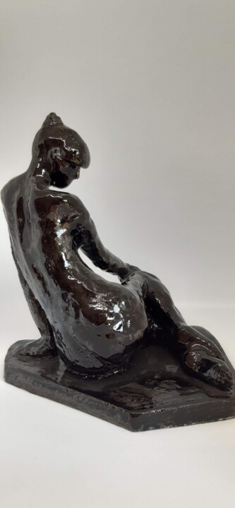 Sculptuur getiteld "LILLY pose en sirène" door Marie Pascale Martins, Origineel Kunstwerk, Keramiek