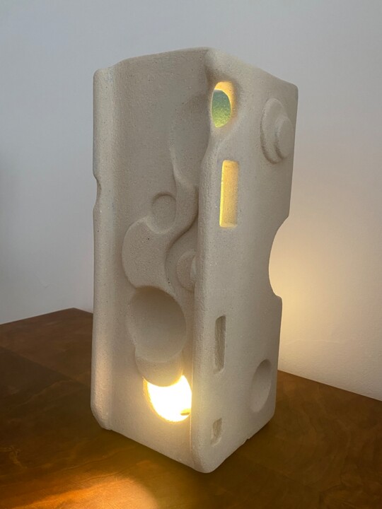 Skulptur mit dem Titel "Sculpture lumineuse…" von Marie-Pierre Montet, Original-Kunstwerk, Ton