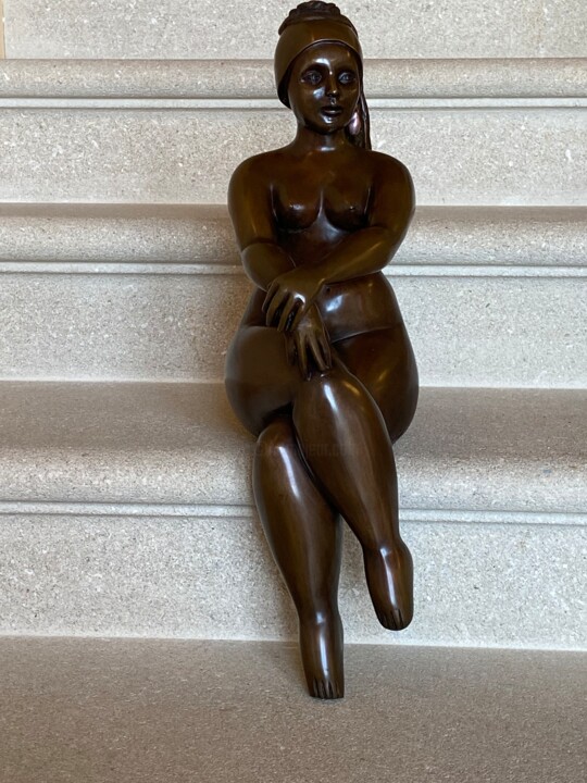 Sculpture titled "Norma" by Marie Saksik, Original Artwork, Bronze