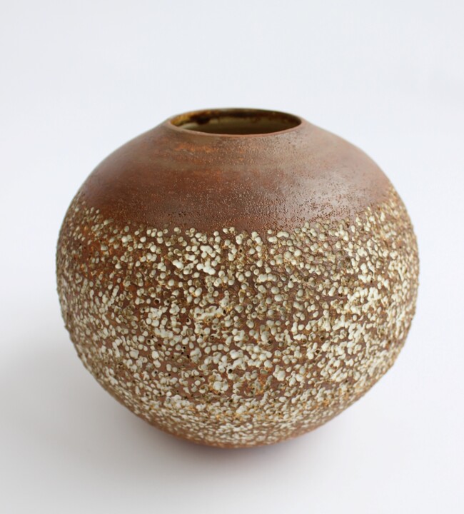 Design intitulada "Vase sculpté "Bola…" por Mariela Colom, Obras de arte originais, Acessórios
