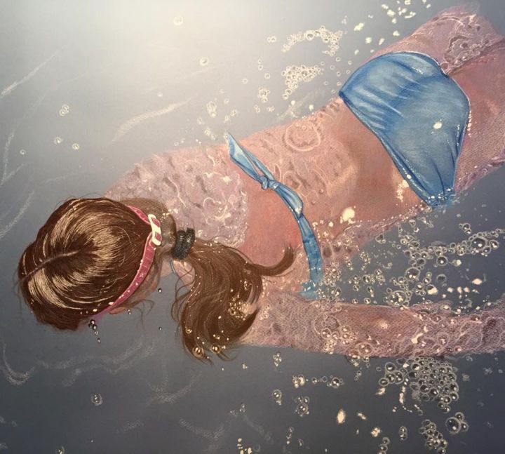 Disegno intitolato "piccola nuotatrice…" da Papier Ma, Opera d'arte originale, Matite colorate