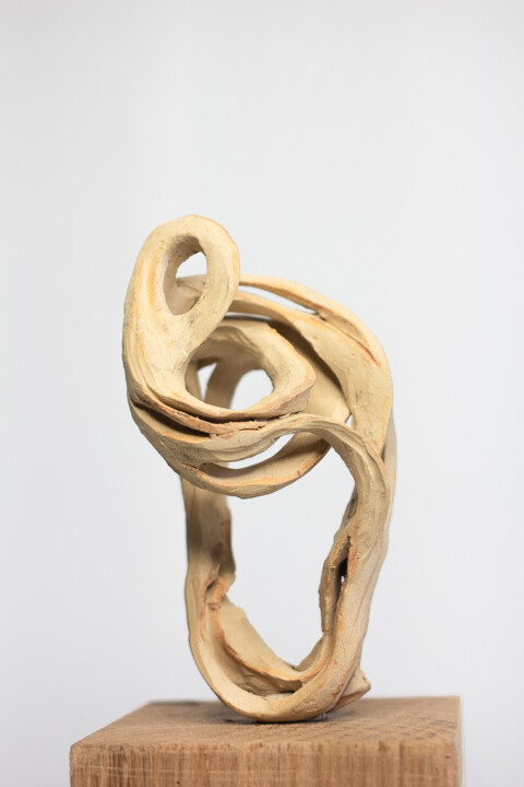 Sculpture titled "Vénus" by Marine Boucher, Original Artwork, Ceramics