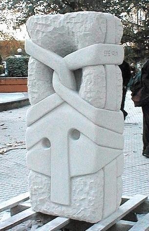 Скульптура под названием "Epewun" - Mario Morasan, Подлинное произведение искусства