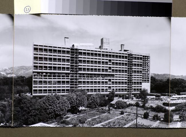 Photographie intitulée "Photo Cité radieuse…" par Marion Roux, Œuvre d'art originale