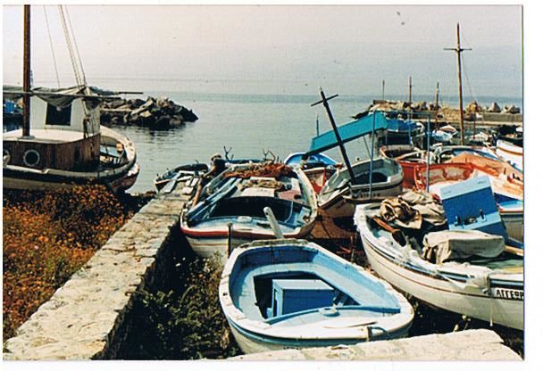 Fotografie mit dem Titel "Kamini port" von Prema (Risto), Original-Kunstwerk