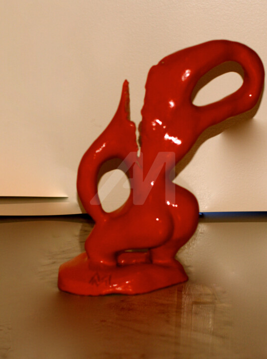 Sculpture intitulée "femme-rouge" par Marj Moriena, Œuvre d'art originale,