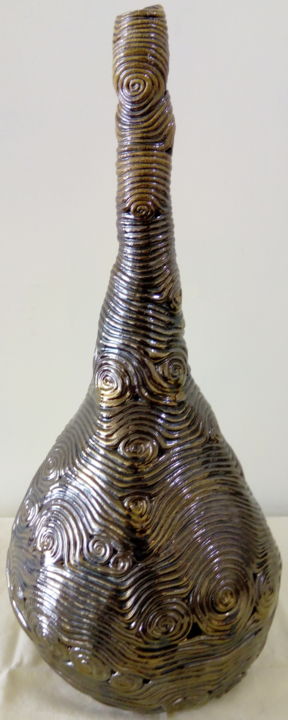 Sculpture titled "Golden Flow" by Mark Raymond Majchrzak, Original Artwork, Ceramics