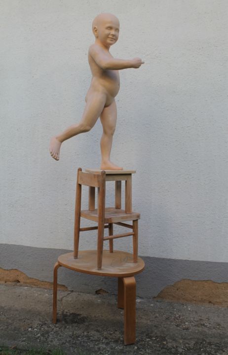 Skulptur mit dem Titel "The Child (Love For…" von Marketa Koreckova, Original-Kunstwerk, Gemischte Medien