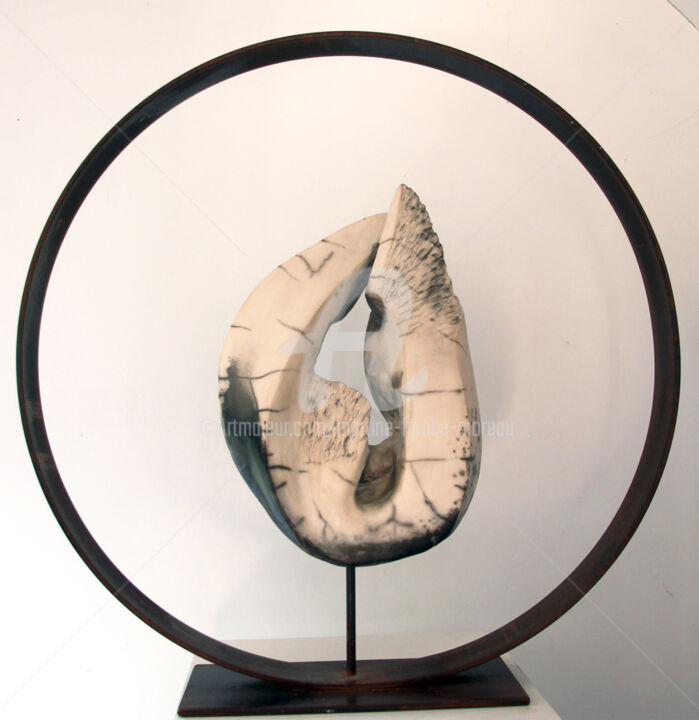 Sculpture titled "Empreintes végétales" by Martine France Moreau, Original Artwork, Clay