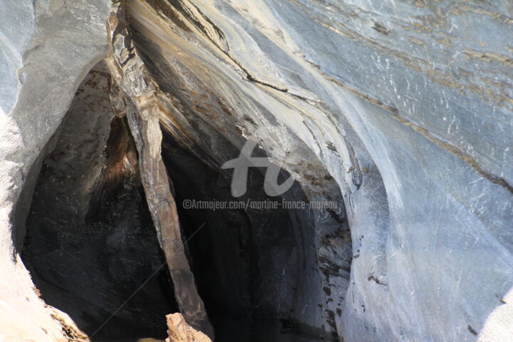 Fotografia intitulada "Chapelle de marbre…" por Martine France Moreau, Obras de arte originais, Fotografia digital Montado e…