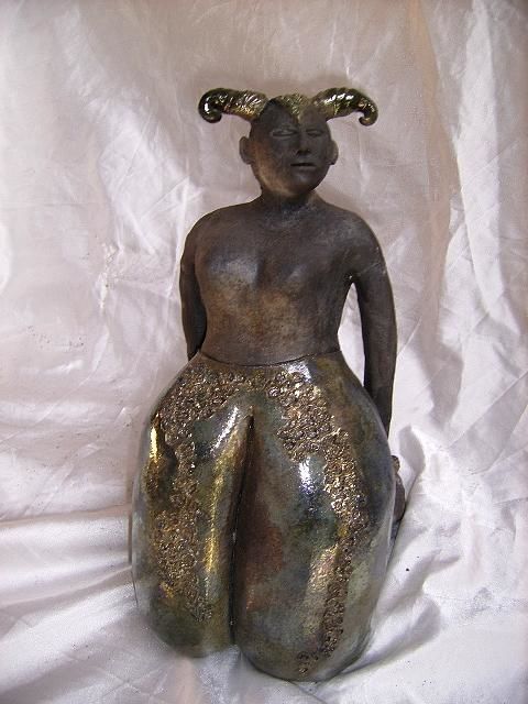 Sculpture intitulée "le belier" par Martine Philis, Œuvre d'art originale, Céramique