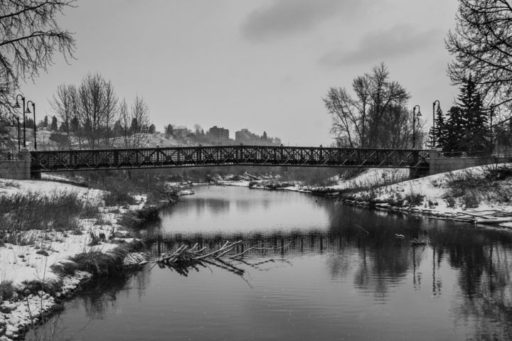 Fotografie mit dem Titel "bridge over bow riv…" von Martin Frade, Original-Kunstwerk