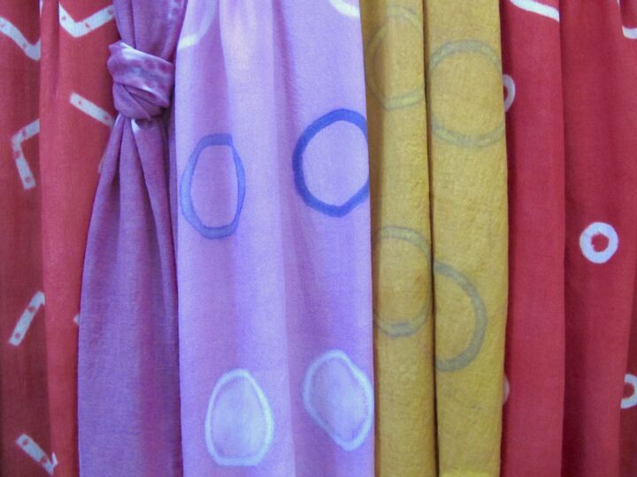 Art textile intitulée "Merino Wool dyed wi…" par Mary Downe, Œuvre d'art originale, Tissu
