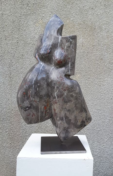 Sculpture titled "Kimono" by Maryvonne Lorgeré, Original Artwork, Stone