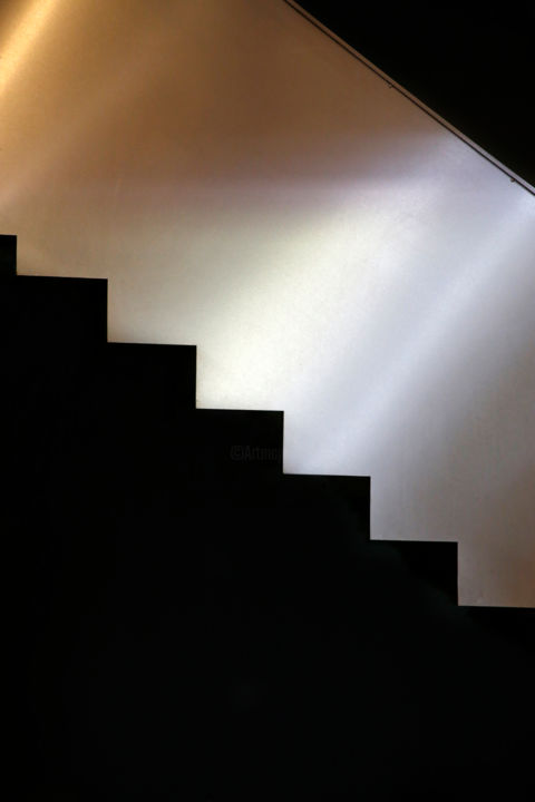 Photography titled "Escalier.jpg" by Roberto Matas, Original Artwork, Digital Photography