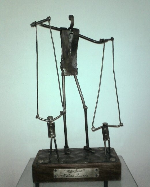 Escultura titulada ""titiritero"" por Matias Luna, Obra de arte original