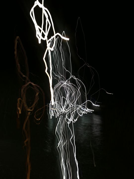 Фотография под названием "UOMO DI SPALLE" - Matilde Bogge, Подлинное произведение искусства, Light Painting