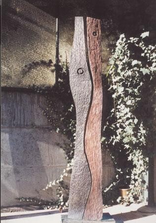 Skulptur mit dem Titel "Pfahlskulptur Zweis…" von Matthias Trott, Original-Kunstwerk, Holz