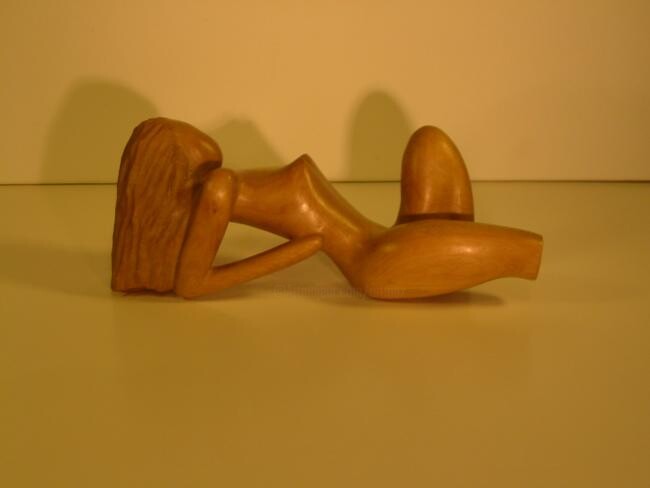 Sculpture titled "Fille accoudée" by Max Bernard, Original Artwork, Wood