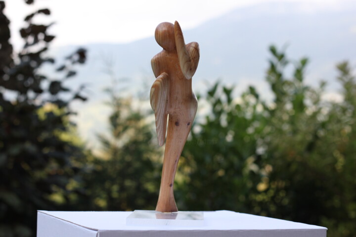 Скульптура под названием "Coureur à pieds" - Max Bernard, Подлинное произведение искусства, Дерево