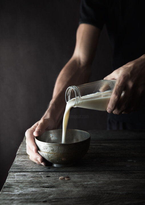 Photographie intitulée "Le lait d'avoine" par Melancholya, Œuvre d'art originale, Photographie numérique