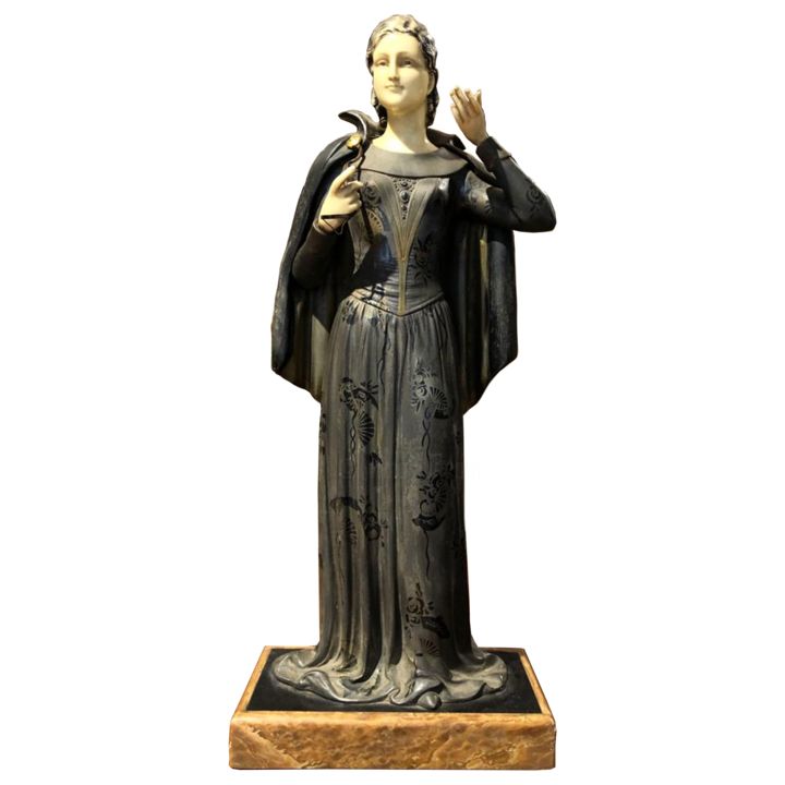 Sculpture intitulée "Lady with a Cape by…" par Menneville, Œuvre d'art originale, Bronze