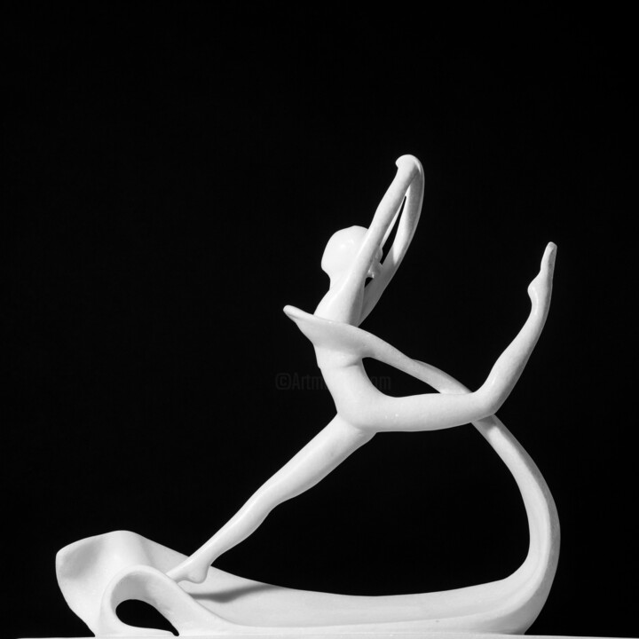 Sculptuur getiteld "The Eternal Present…" door Meraj Ali Choudhari, Origineel Kunstwerk, Steen