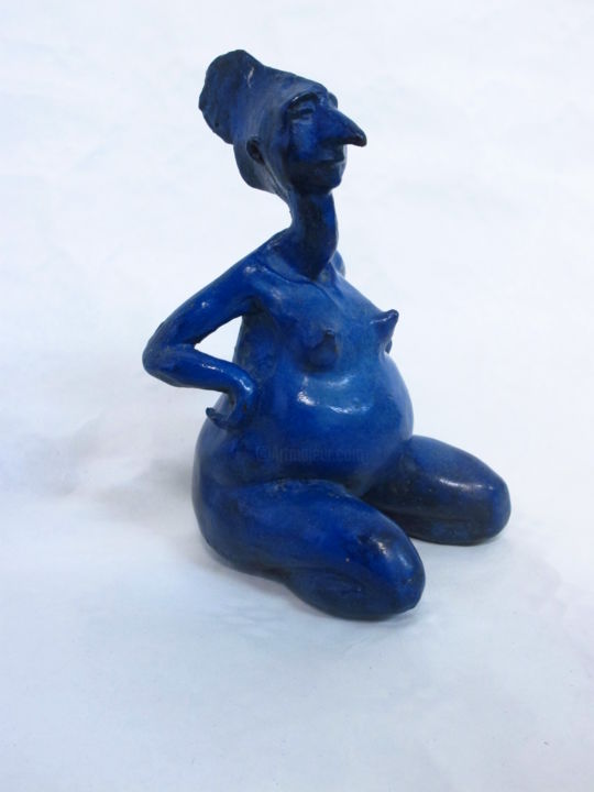 Sculpture titled "FEMME POULE" by Messapi, Original Artwork, Bronze