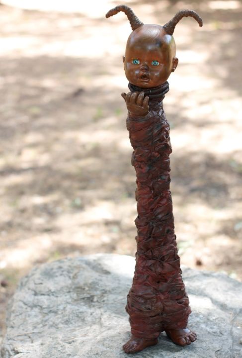 Sculpture titled "Begging Kropikoon" by Miasoria, Original Artwork, Mixed Media