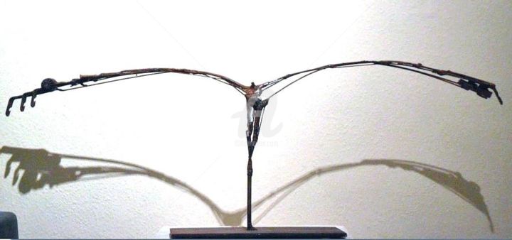 Sculpture titled "Le serment" by Michael Dumont, Original Artwork, Metals