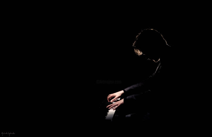 Photographie intitulée "The Pianist (Unique…" par Michael Gabriele, Œuvre d'art originale