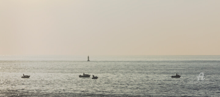 Photographie intitulée "Petite pêche côtière" par Michel Babkine, Œuvre d'art originale, Photographie numérique