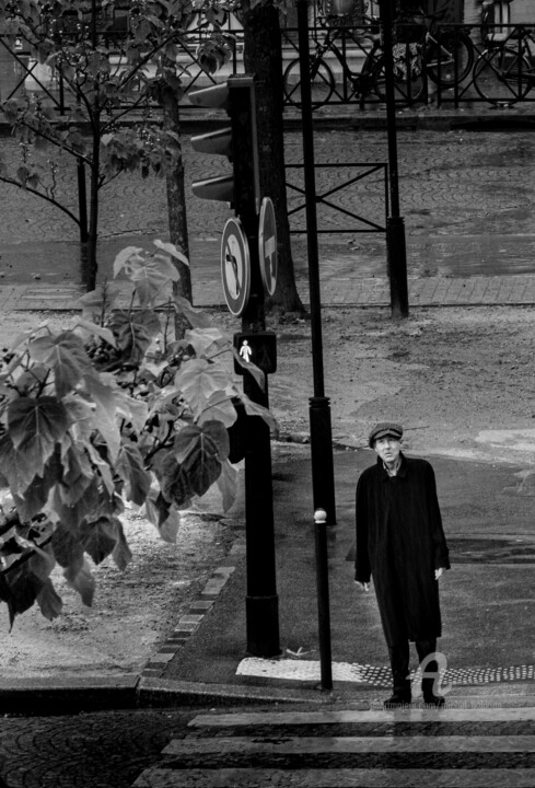 Photographie intitulée "seul, sous la pluie" par Michel Babkine, Œuvre d'art originale, Photographie numérique