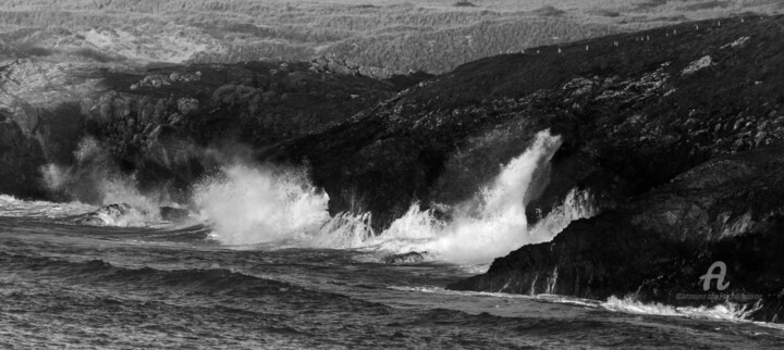 Photographie intitulée "côte rocheuse" par Michel Babkine, Œuvre d'art originale, Photographie numérique