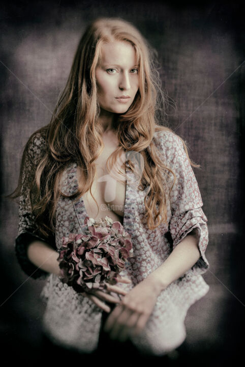 Photography titled "Elise ortensia" by Michel Battaglia, Original Artwork, Digital Photography