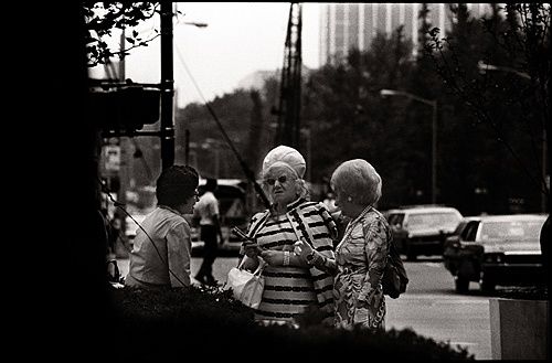 Photographie intitulée "Les 3 ladies de la…" par Michel Berberian, Œuvre d'art originale