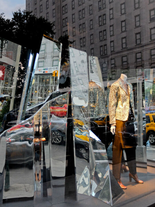 Photographie intitulée "Vitrine 2" par Michel Daumergue, Œuvre d'art originale, Photographie numérique