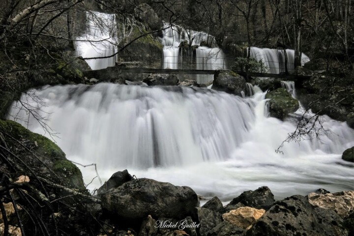 Photographie intitulée "Cascades du col de…" par Michel Guillet, Œuvre d'art originale, Photographie manipulée