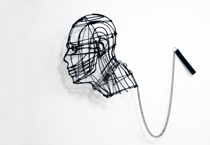 Escultura titulada "Libre Albedrío" por Michel V. Meulenert (Meulenert), Obra de arte original, Metales