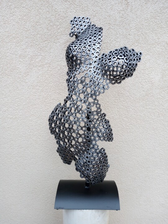 Sculpture titled "Buste 0057" by Michel Vasseur, Original Artwork, Metals