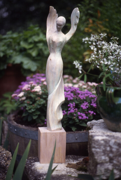 Sculpture titled "Femme ailée" by Michel Ferre, Original Artwork, Wood