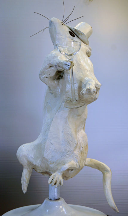 Sculptuur getiteld "Mon Rat des Villes" door Michel Neuville, Origineel Kunstwerk, Hout