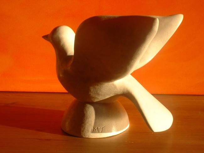 Skulptur mit dem Titel "colombe" von Michel Thevenet, Original-Kunstwerk, Stein